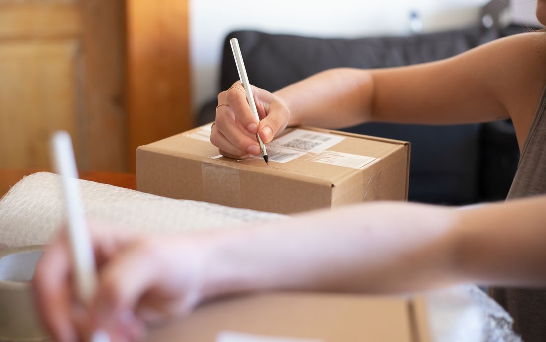 Tagging fixed assets: label type, placement and numbering