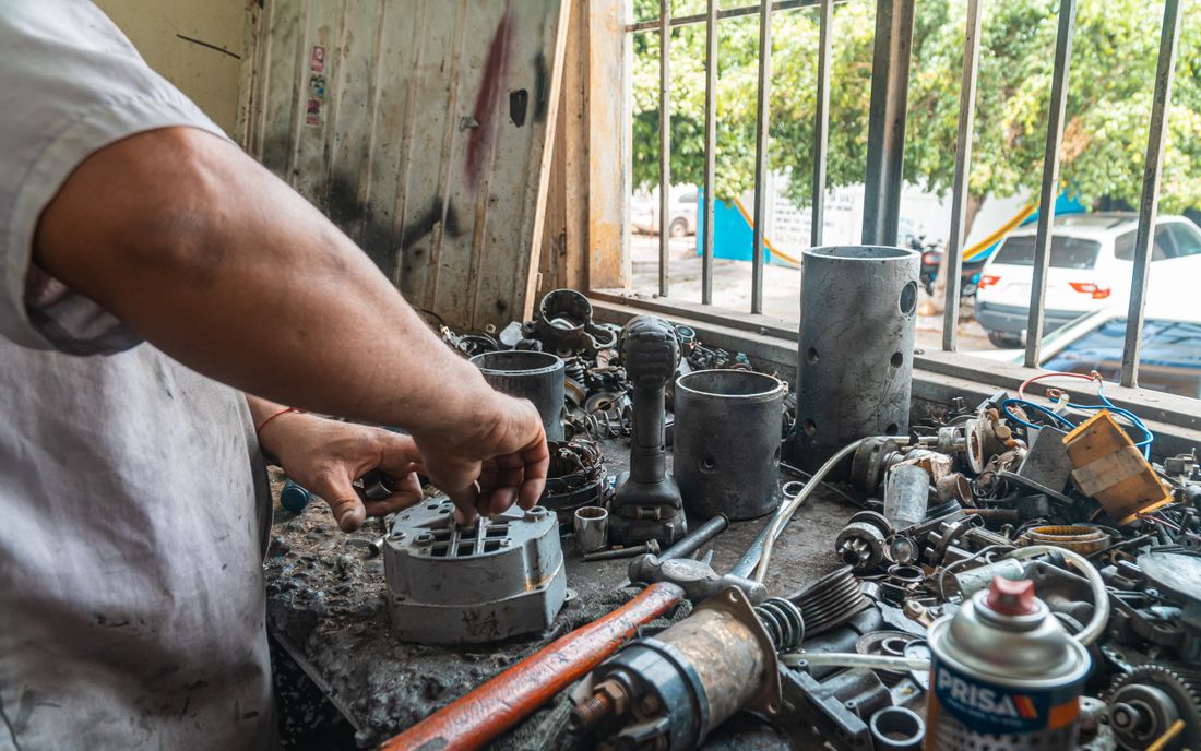 Counting an auto-parts store: look-alike part numbers, small bins